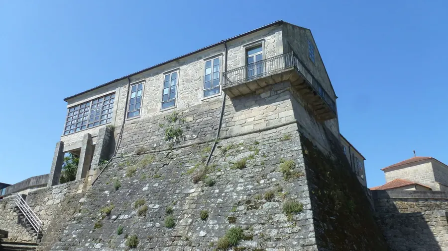 Muralla de la fortaleza de Salvaterra de Miño